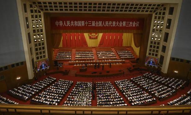 احتمال ممنوع کردن سفر 92 میلیون عضو حزب کمونیست چین به آمریکا