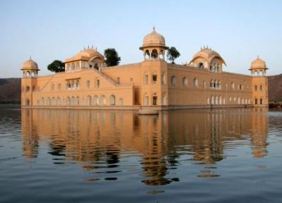 جال محل هند؛ کاخی شناور در زیر آب